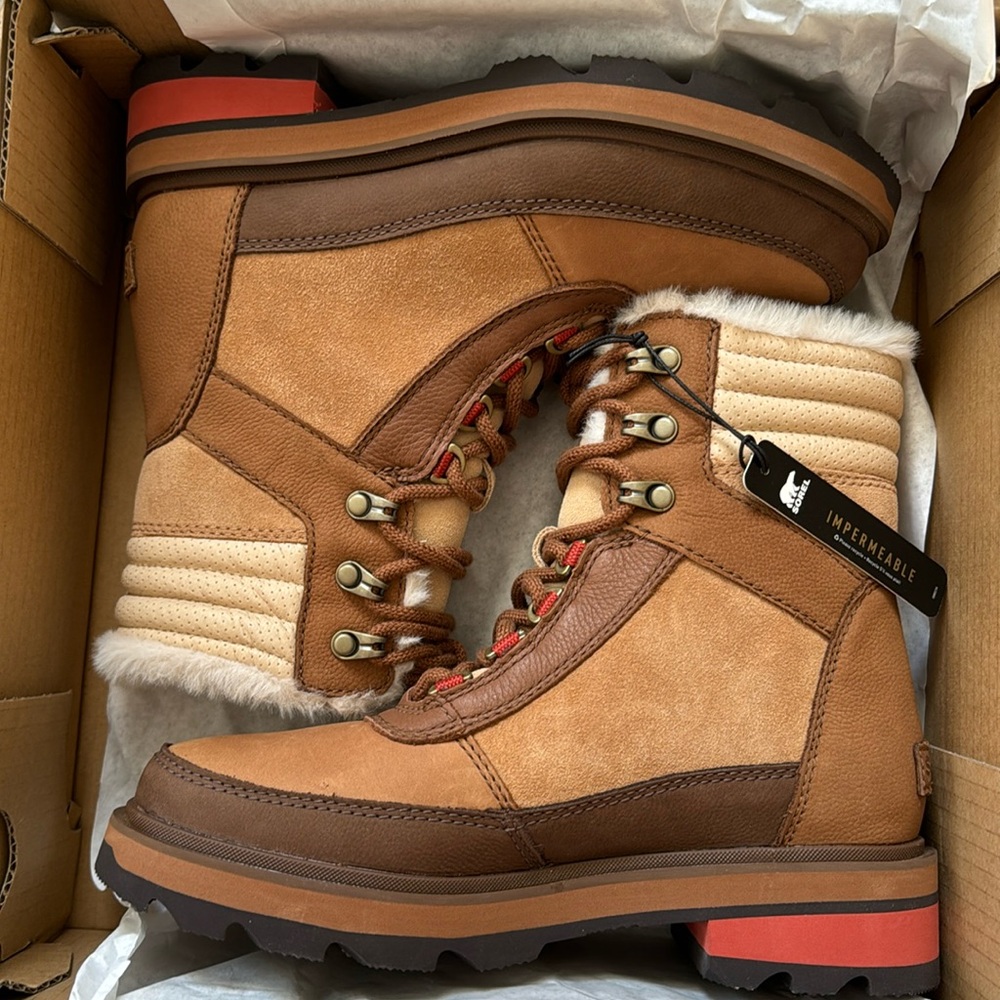 Sorel Lennox Lace Cozy Staked Waterproof Boot